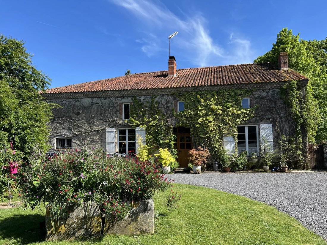 House in Darnac, Val-d'Oire-et-Gartempe, France 1 - 15227962