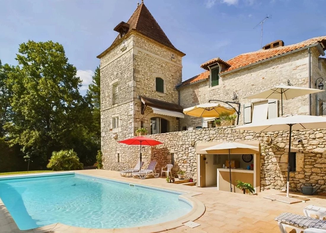 House in Pujols, Nouvelle-Aquitaine, France 1 - 15227928
