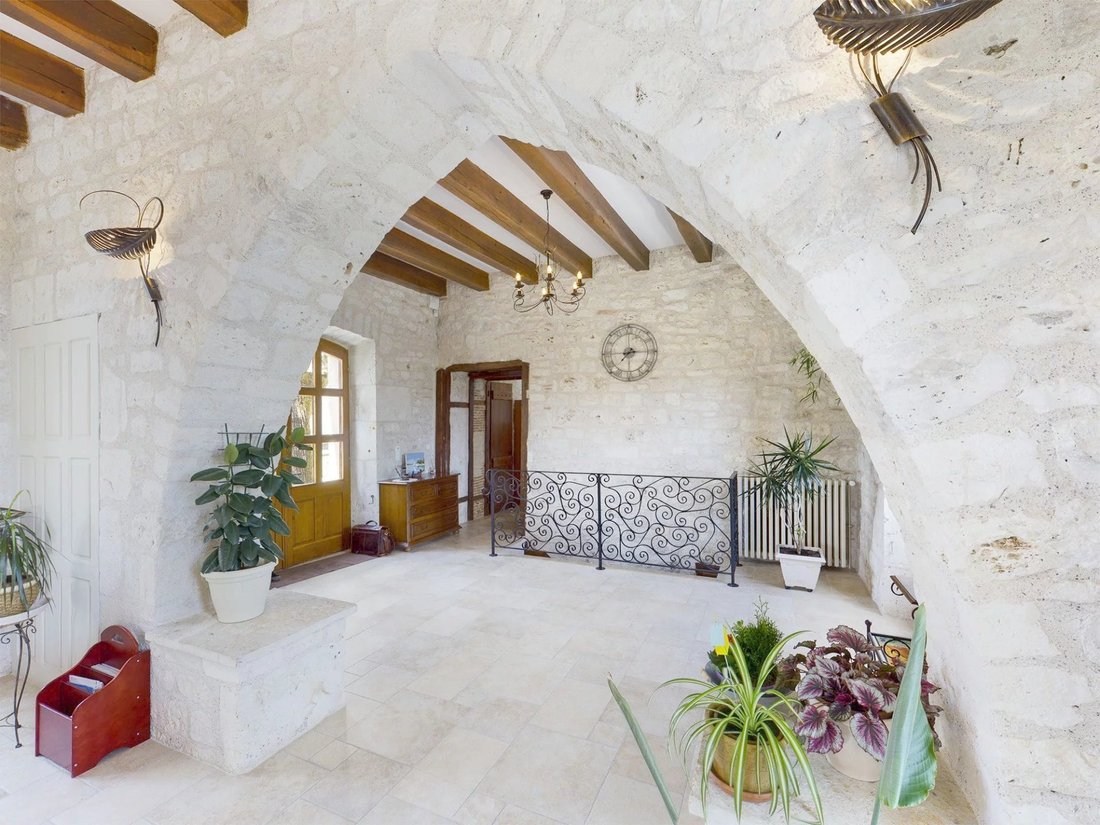 House in Montcuq, Montcuq-en-Quercy-Blanc, France 3 - 15227953