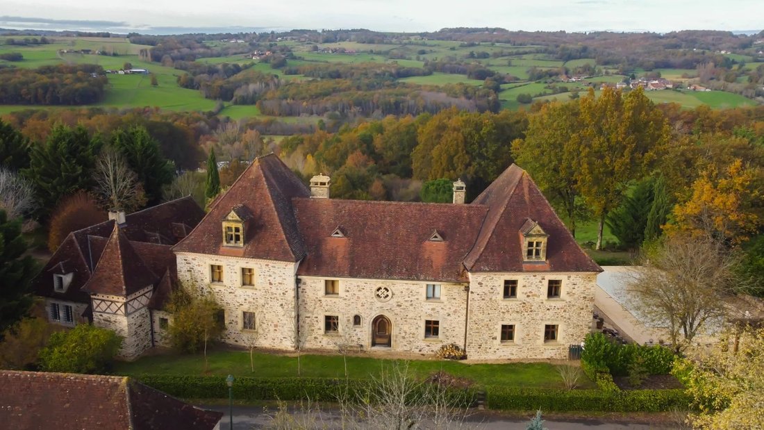 House in Hautefort, Nouvelle-Aquitaine, France 1 - 15228003