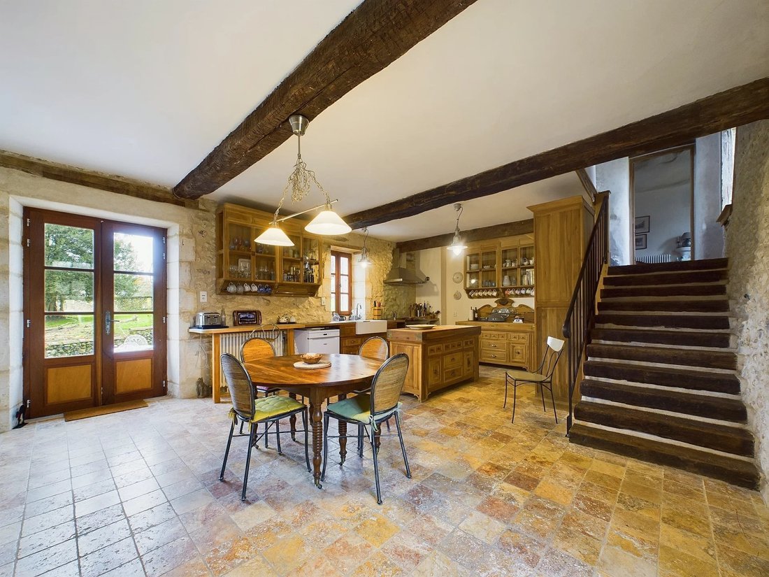 House in Tocane-Saint-Apre, Nouvelle-Aquitaine, France 3 - 15227961