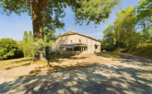 House in Tombebœuf, Nouvelle-Aquitaine, France 1