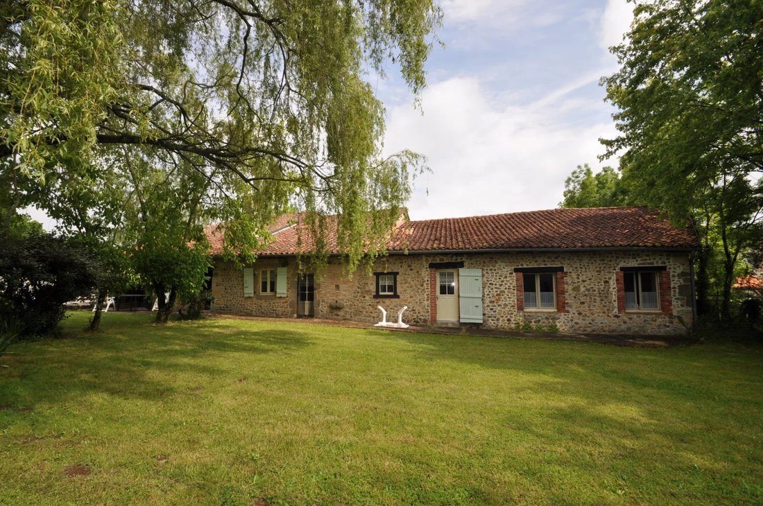 House in Chasseneuil-sur-Bonnieure, Nouvelle-Aquitaine, France 5 - 15227884