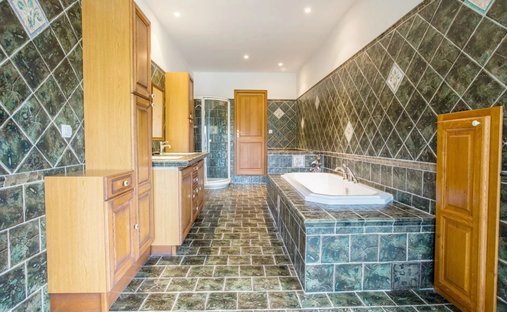 Castle for Sale in Beauville, Nouvelle-Aquitaine, France