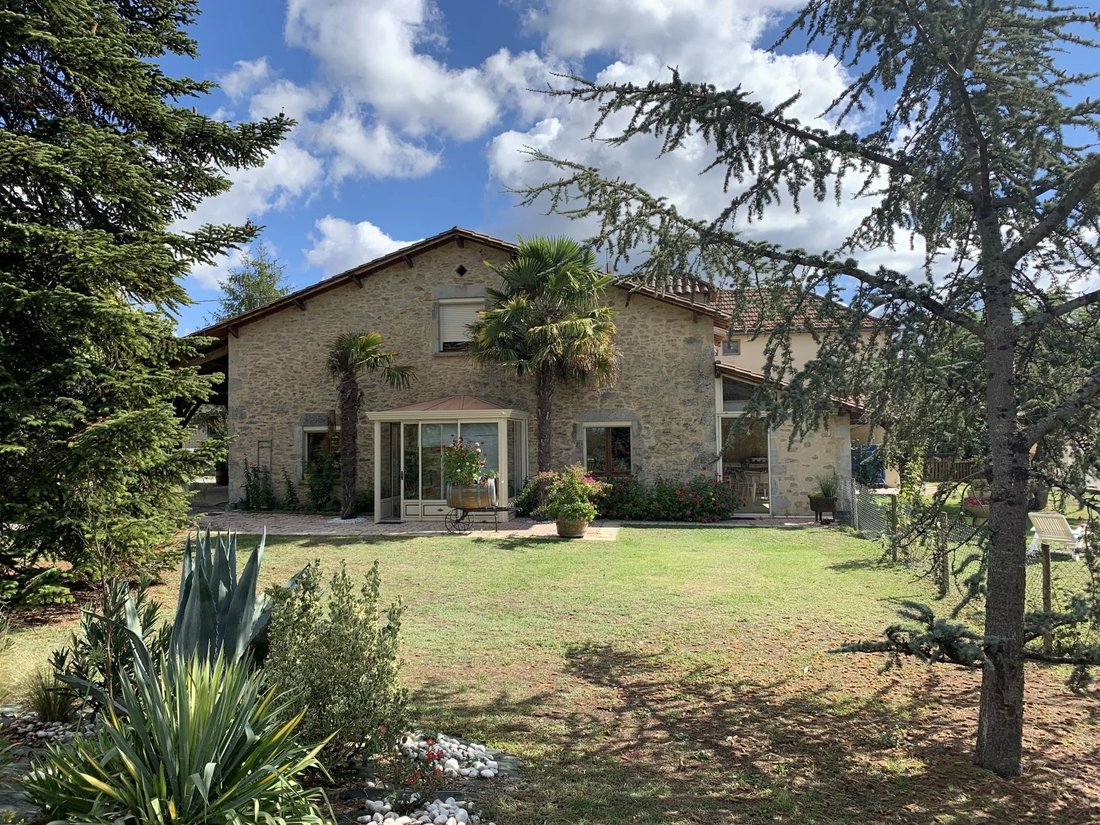 House in Saint-Méard-de-Gurçon, Nouvelle-Aquitaine, France 1 - 15227974