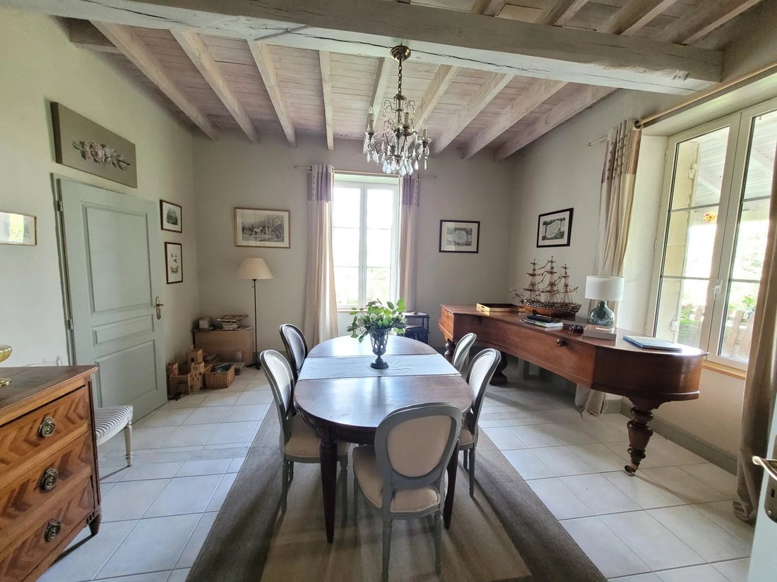 House in Puymiclan, Nouvelle-Aquitaine, France 4 - 15228002
