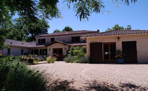 House in Sud, Montpon-Ménestérol, France 1