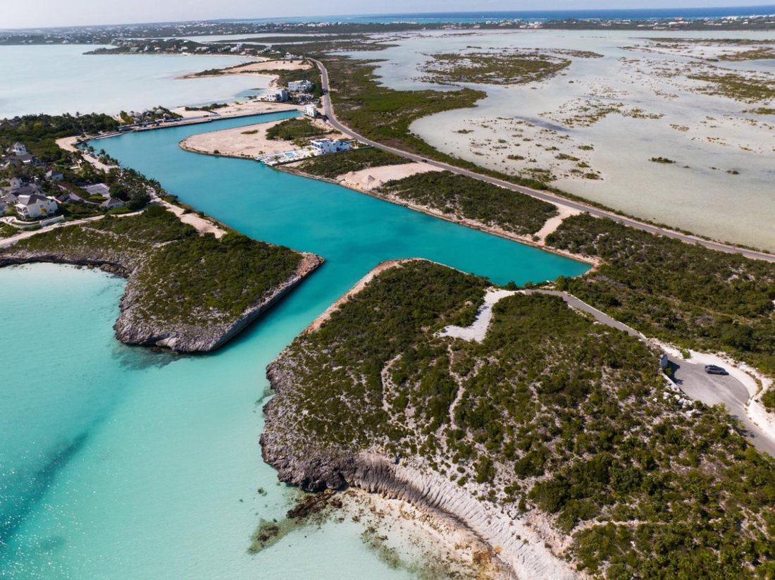Terrain à Long Bay Hills, Caicos Islands, Îles Turks et Caïques 4 - 15227364