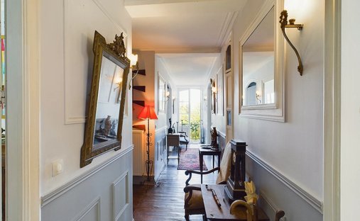 Castle for Sale in Luzech, Occitanie, France