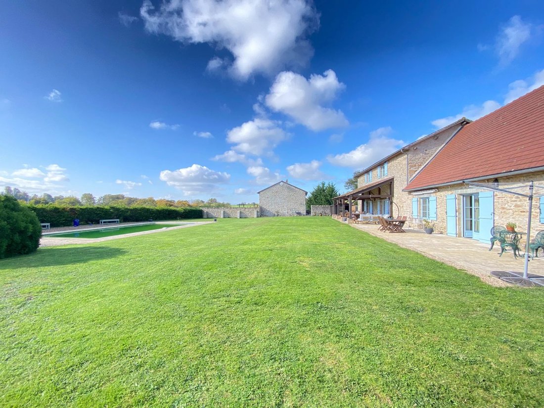 House in Dompierre-les-Eglises, Nouvelle-Aquitaine, France 4 - 15227876