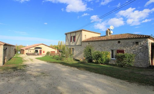 House in Tournon-d'Agenais, Nouvelle-Aquitaine, France 1