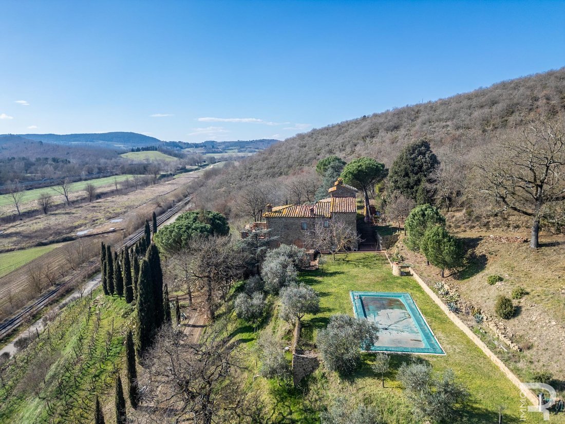 Villa en Sinalunga, Toscana, Italia 5 - 15228287