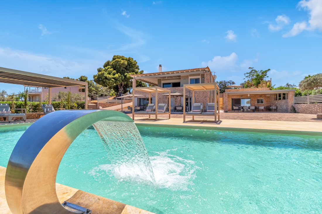 Villa in Koinotita Portoxeliou, Kranidi, Greece 1 - 15228076