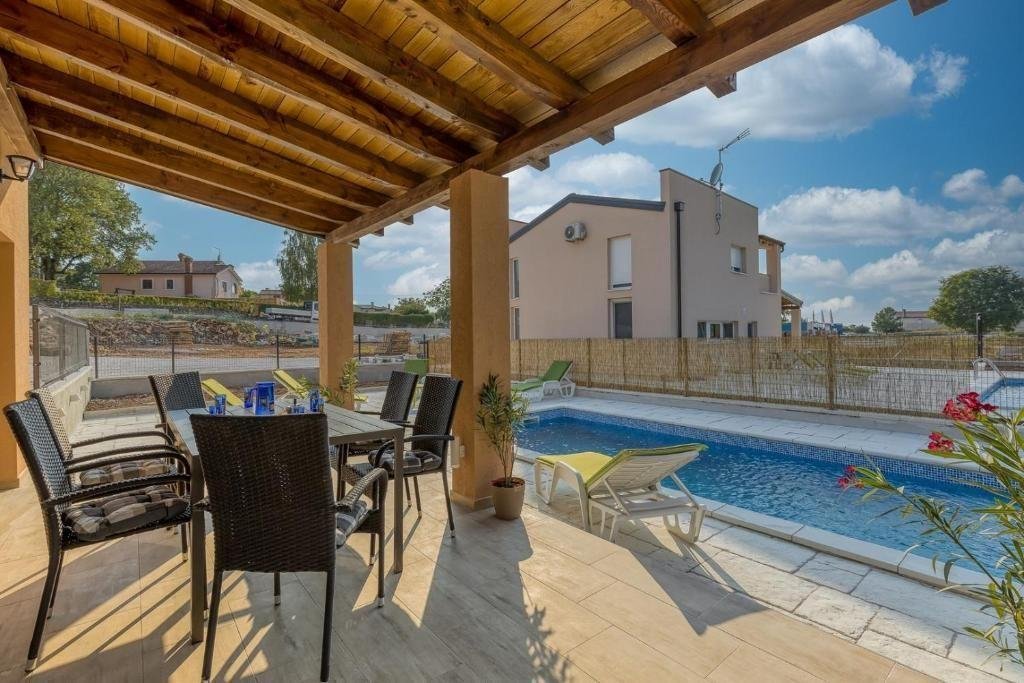Villa in Tinjan, Istria County, Croatia 4 - 14578951