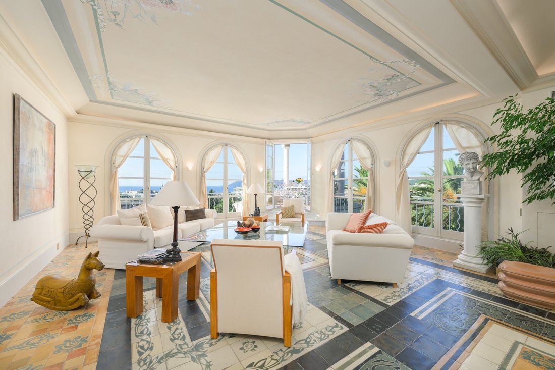 Apartment in Saint Nicolas, Cannes, France 3 - 15229308