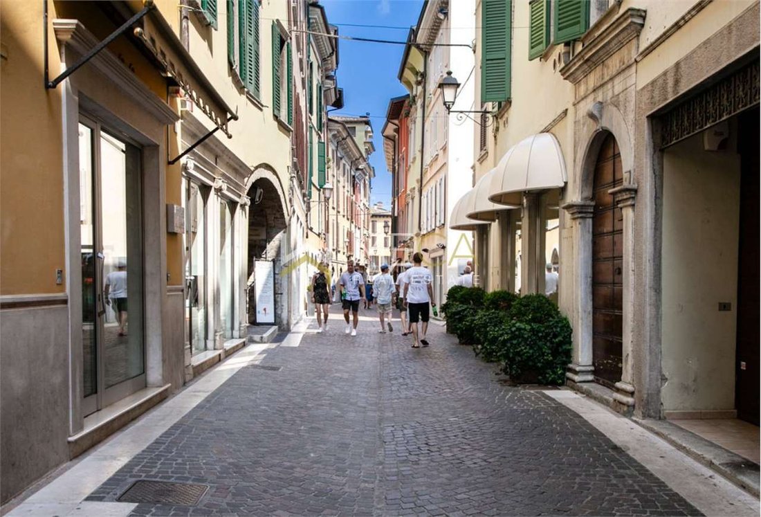 Apartment in Salo, Lombardy, Italy 2 - 15229719