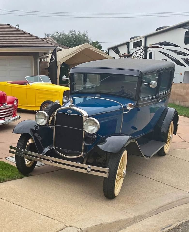 Coupe in Glendale, United States 1 - 15229324