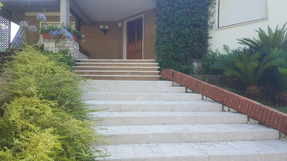 Villa in Marina di Carrara, Tuscany, Italy 1 - 12203945
