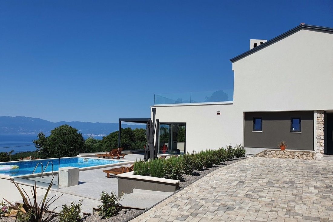 Villa in Kostrena, Primorje-Gorski Kotar County, Croatia 2 - 15227756