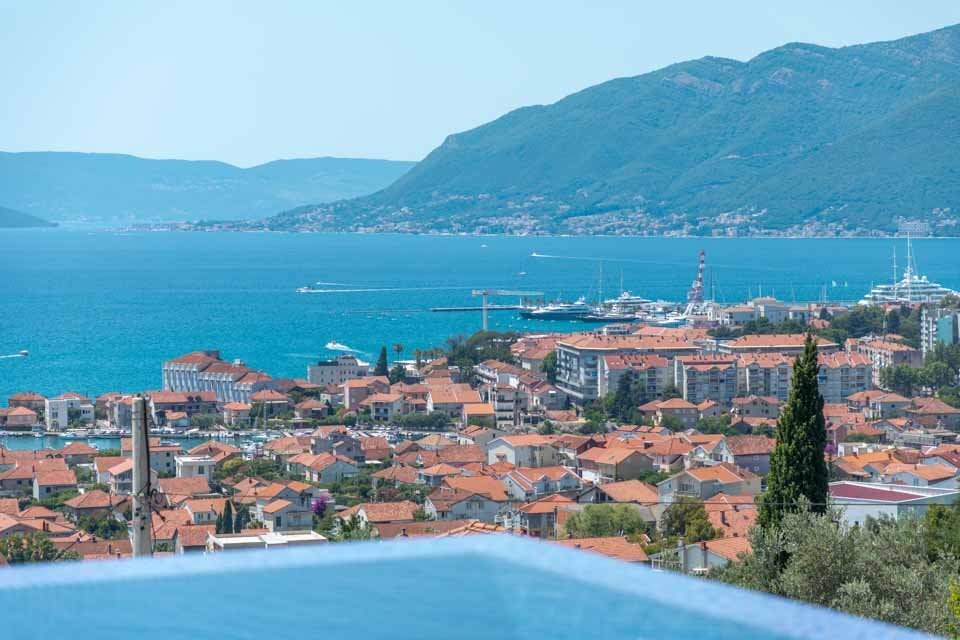 House in Tivat, Tivat Municipality, Montenegro 1 - 15229352