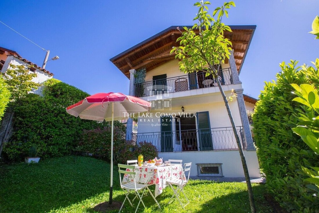 Maison à Azzano, Lombardie, Italie 1 - 15229418