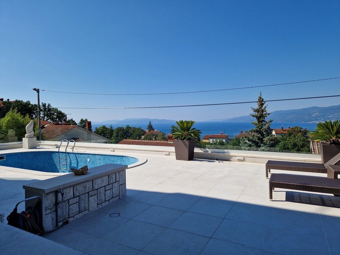Villa in Mjesni odbor Luka, Grad Rijeka, Primorje-Gorski Kotar County 3 - 15227757
