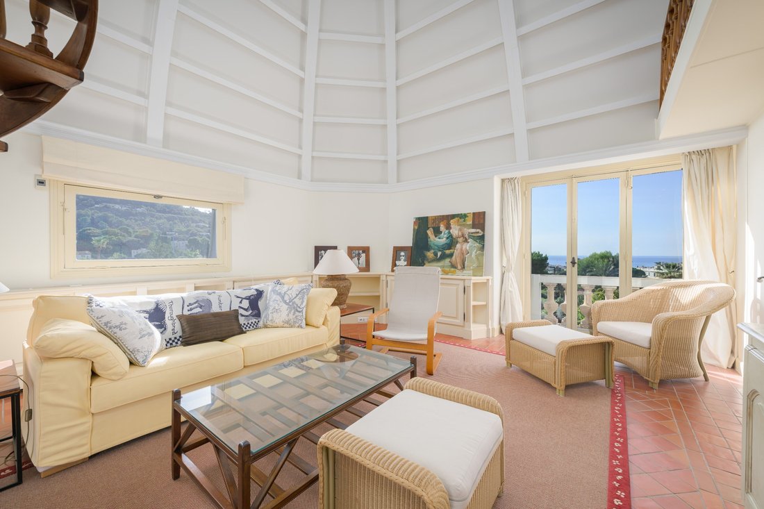 Apartment in Saint Nicolas, Cannes, France 5 - 15229308