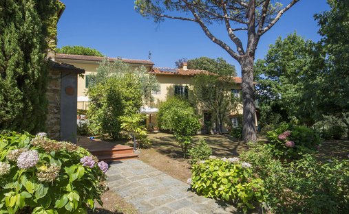 House in Montevettolini, Monsummano Terme, Tuscany 1