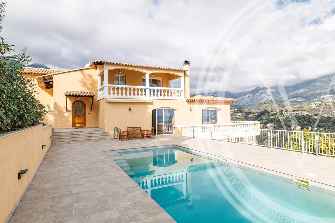 Villa in Menton, Provence-Alpes-Côte d'Azur, France 1 - 15230387
