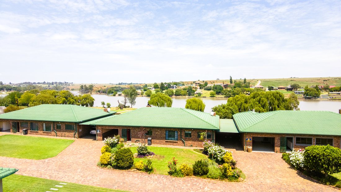 Estate in Meyerton Ext 6, Vaal Marina, South Africa 2 - 15230441