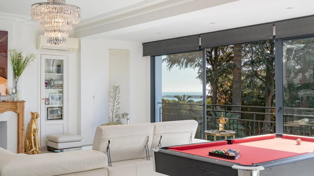 Villa in La Californie, Cannes, France 2 - 14358616