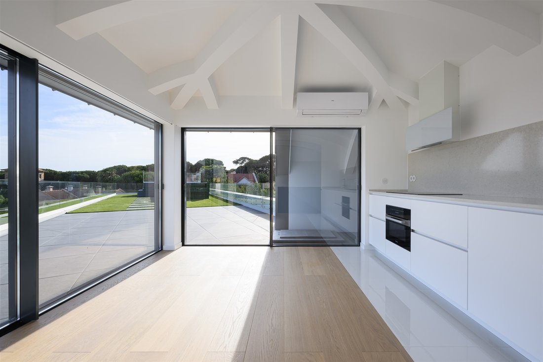 Apartment in Estoril, Cascais e Estoril, Lisbon 4 - 13838749
