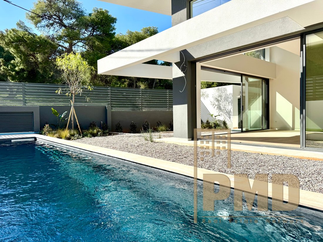 Apartment in Vouliagmeni, Attica, Greece 1 - 14548243