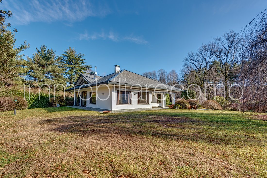 Villa in Como Borghi, Como, Lombardy 2 - 15230714