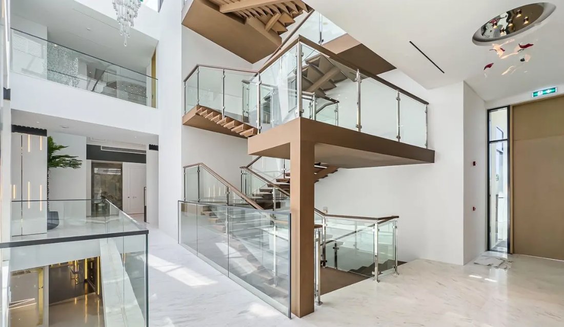 Villa in Pearl Jumeirah, Dubai, United Arab Emirates 1 - 15230712