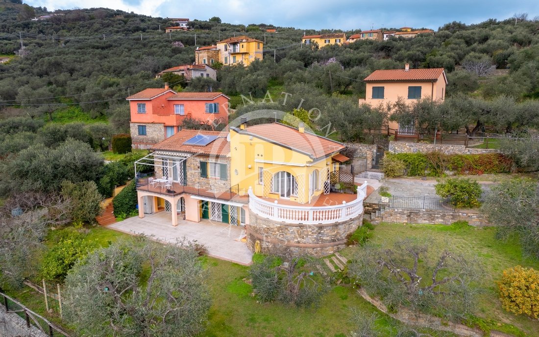 Villa in Diano Marina, Liguria, Italy 1 - 15231010