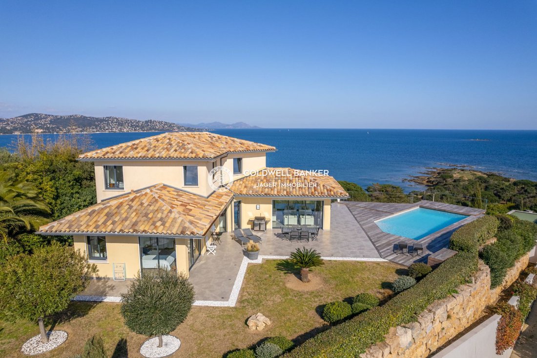 House in Sainte-Maxime, Provence-Alpes-Côte d'Azur, France 2 - 15231662