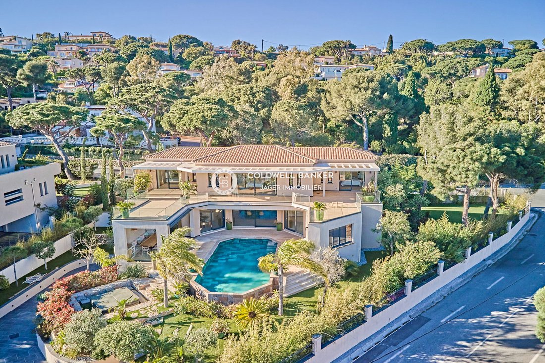House in Sainte-Maxime, Provence-Alpes-Côte d'Azur, France 3 - 15231687