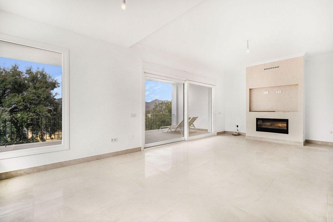 House in Marbella, Andalusia, Spain 2 - 15233878