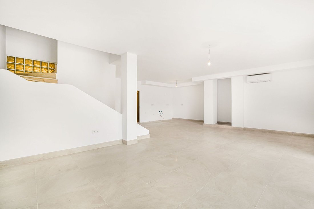 House in Marbella, Andalusia, Spain 5 - 15233878