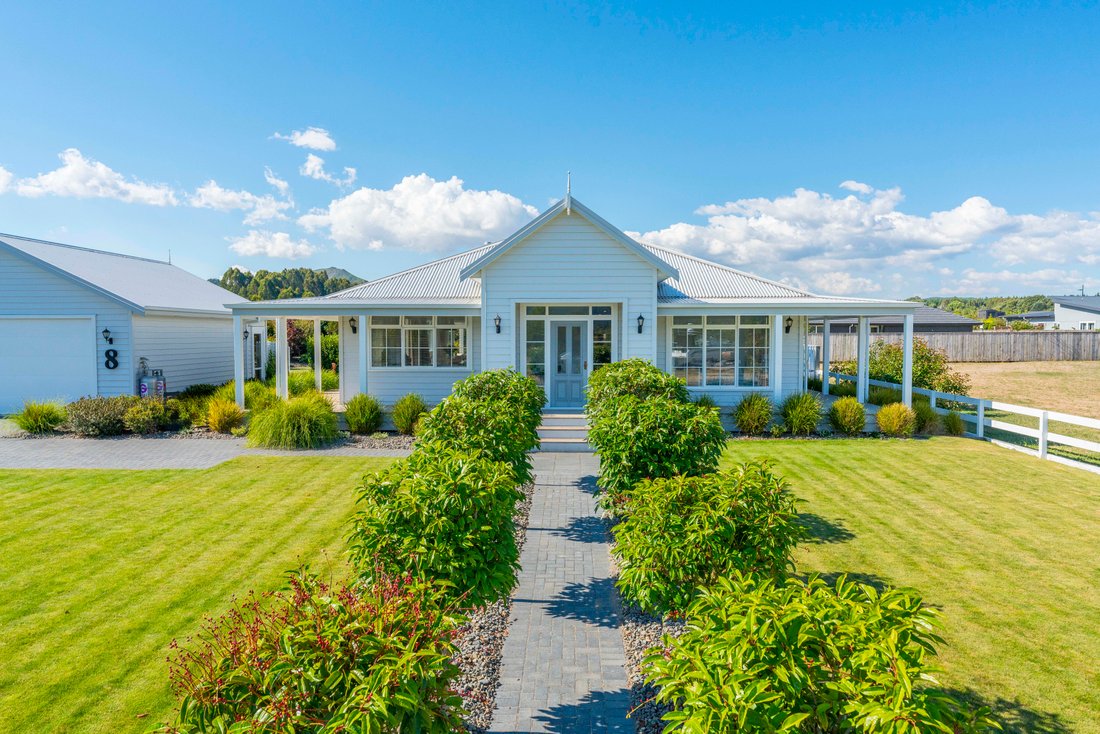 House in Kinloch, Waikato, New Zealand 2 - 15231997