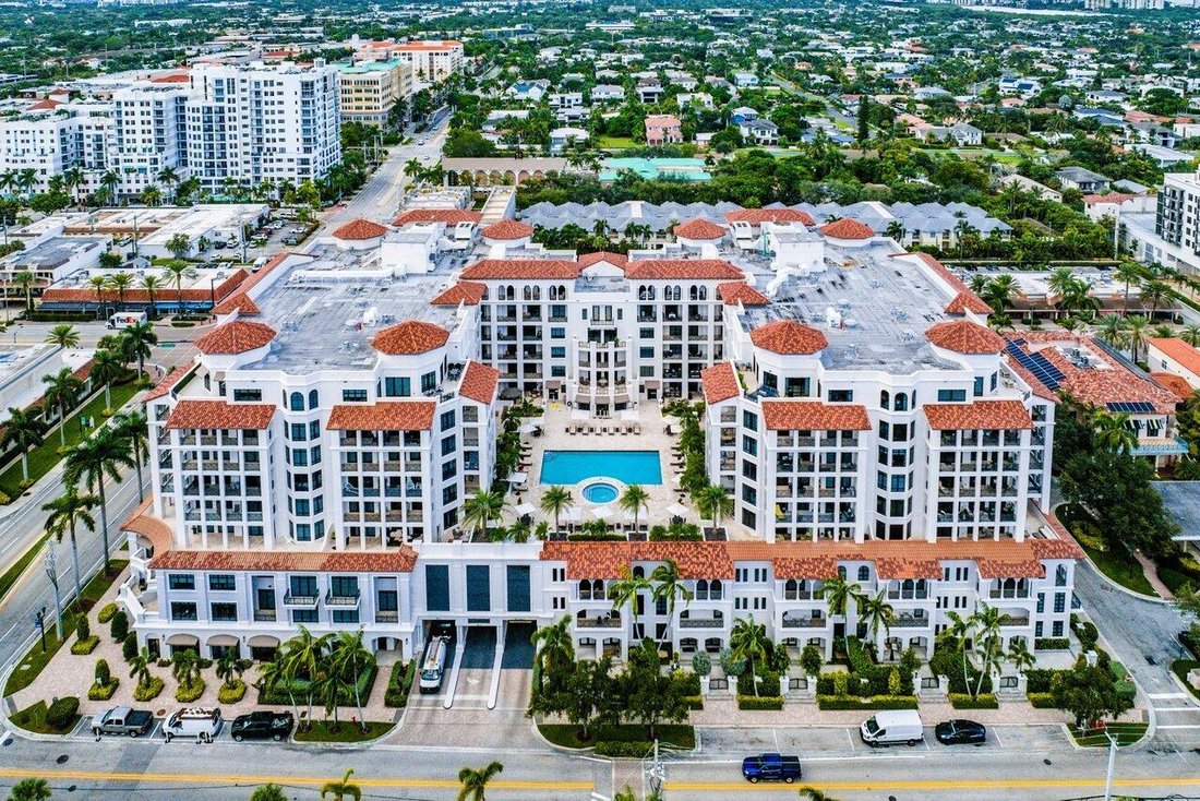 Condo in Boca Raton, Florida, United States 1 - 15232072