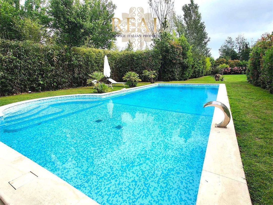 House in Caranna-Vaiana, Forte dei Marmi, Tuscany 4 - 15233388