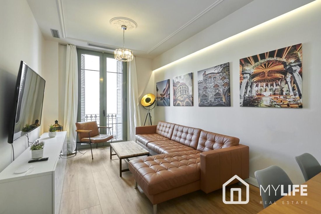 Apartment in Eixample, Barcelona, Spain 1 - 15233556