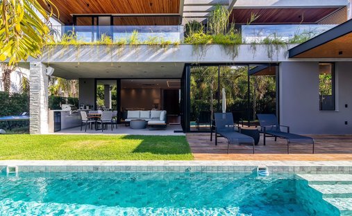 House in Jurerê Internacional, State of Santa Catarina, Brazil 1