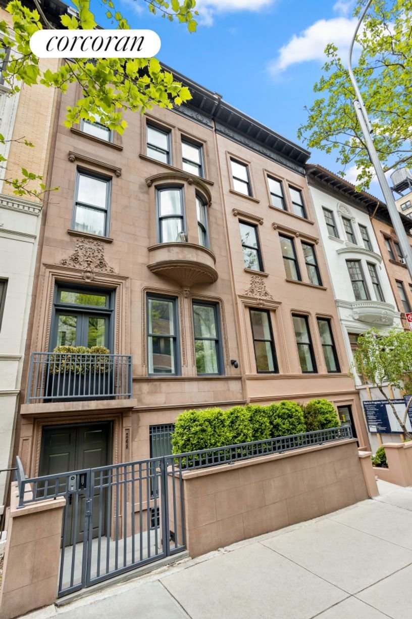 New York, New York, United States 3 - 12883698