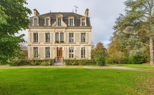 Calvados 19th Century Chateau In Perfect Condition