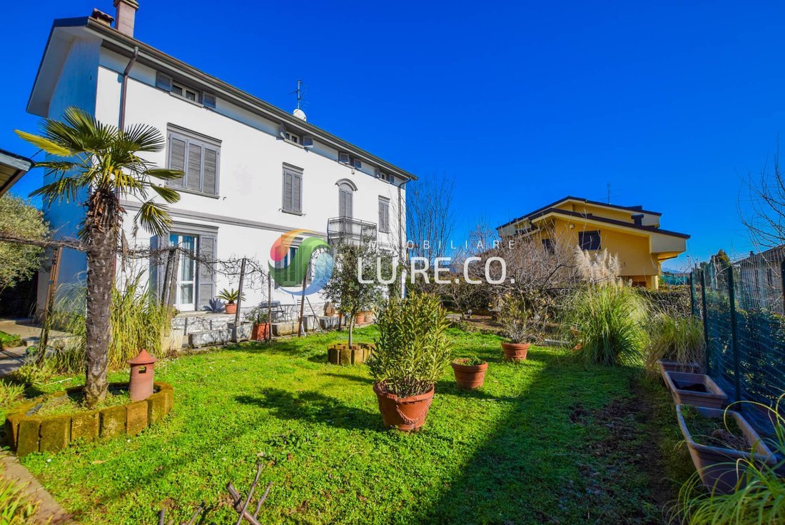 Villa in Inverigo, Lombardy, Italy 3 - 15233597