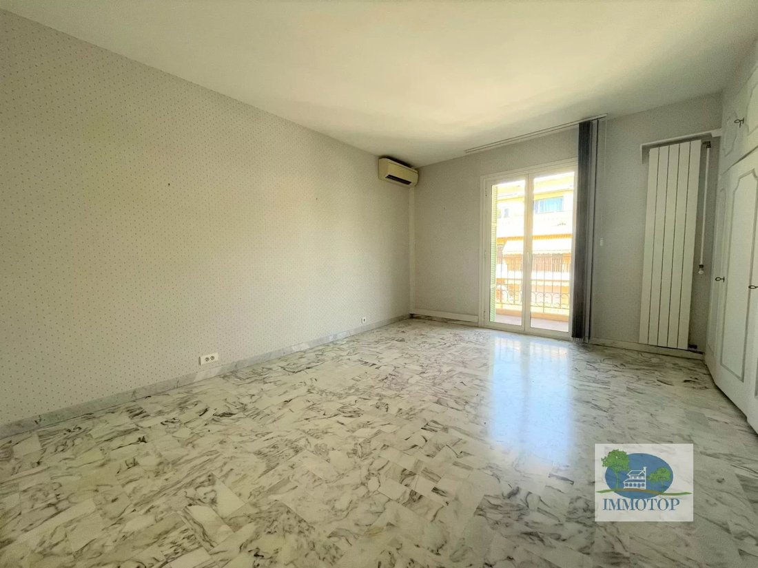 Apartment in Menton, Provence-Alpes-Côte d'Azur, France 4 - 15232557