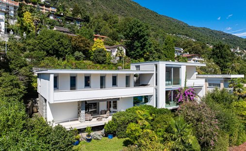 Villa in Orselina, Ticino, Switzerland 1